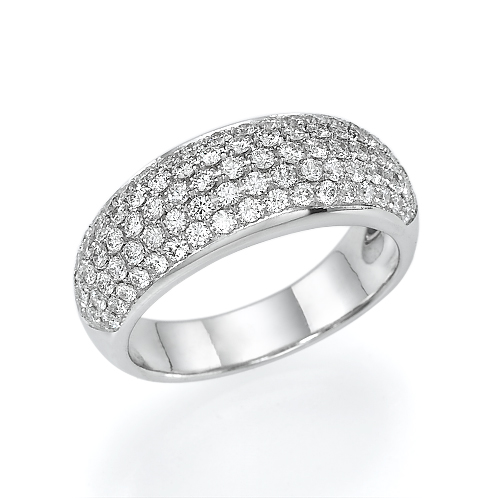 Bague incrustee de diamants